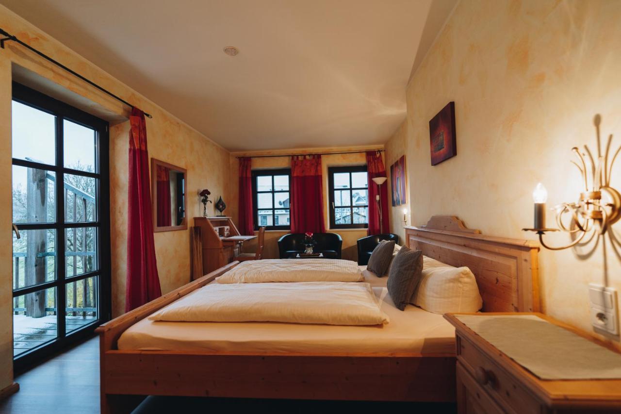 Landhotel Neukirchner Hof Neukirchen Bei Sulzbach-Rosenberg Zewnętrze zdjęcie