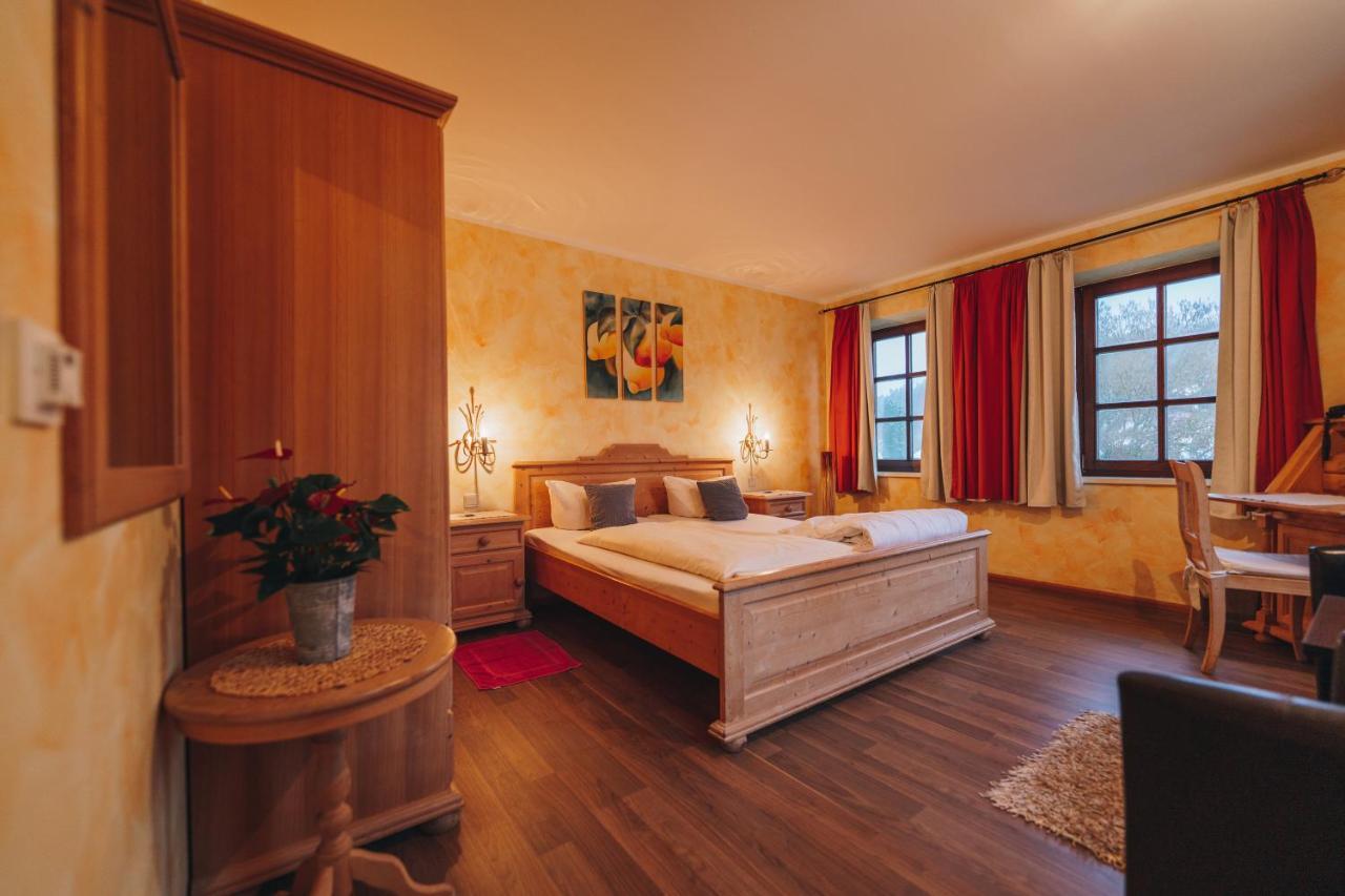 Landhotel Neukirchner Hof Neukirchen Bei Sulzbach-Rosenberg Pokój zdjęcie