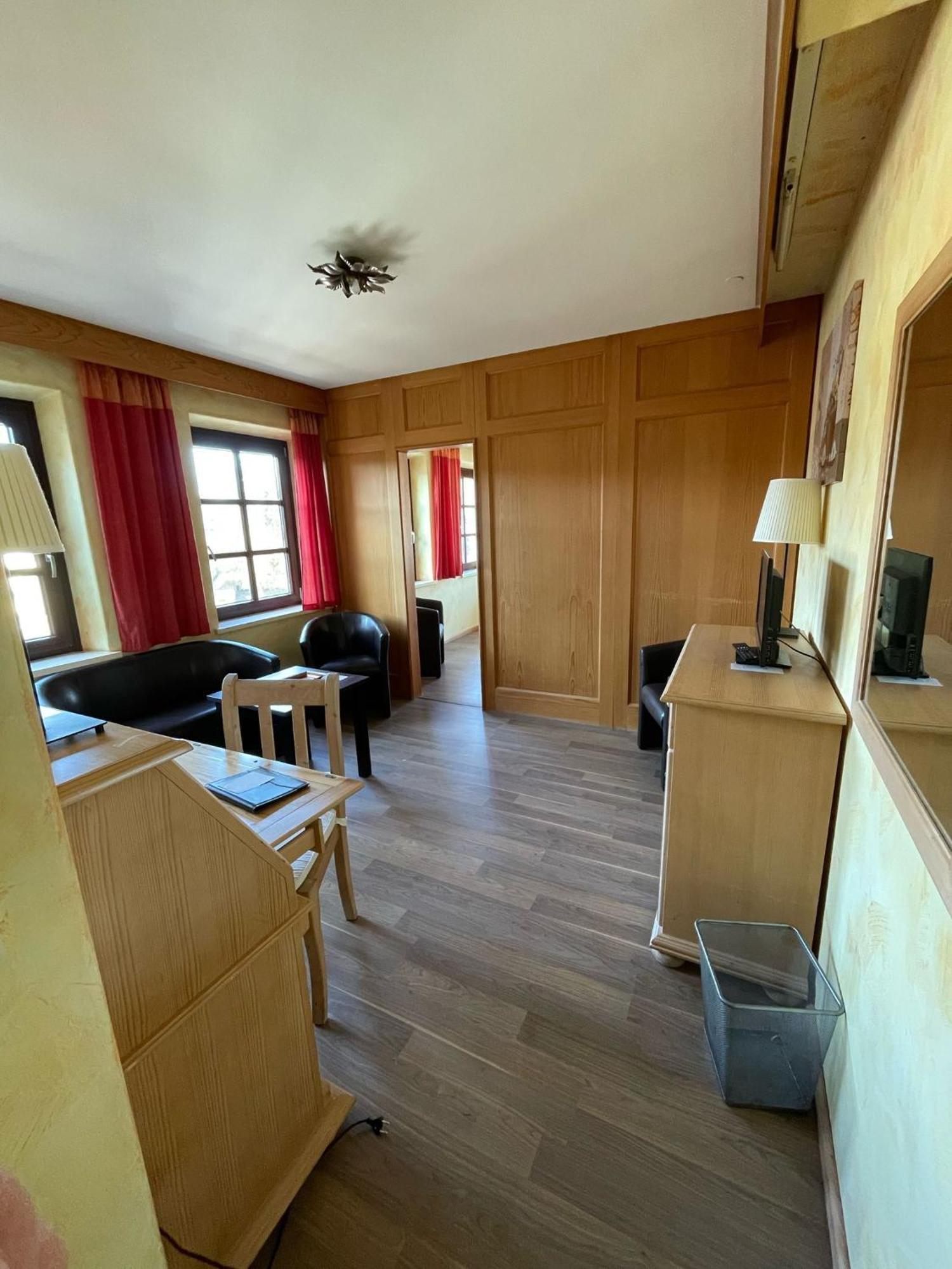 Landhotel Neukirchner Hof Neukirchen Bei Sulzbach-Rosenberg Zewnętrze zdjęcie
